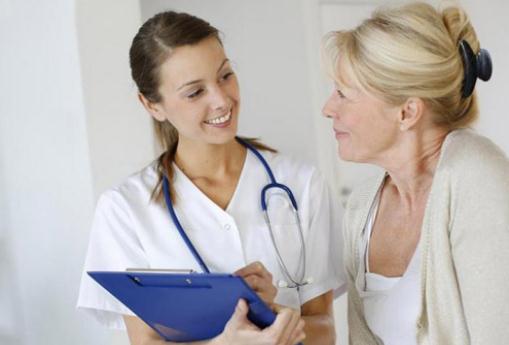 更年期女性的多疑表現