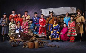 【達(dá)斡爾族】達(dá)斡爾族簡(jiǎn)介_(kāi)傳統(tǒng)節(jié)日_風(fēng)俗習(xí)慣_服飾_舞蹈_美食_文化