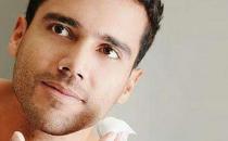 男性應(yīng)該如何護膚？