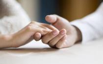 不同年齡段女人的戀愛(ài)寶典