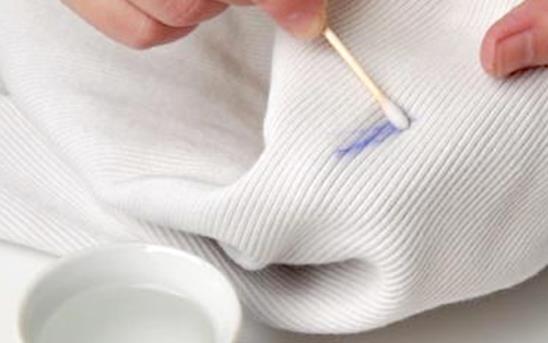 衣服上有機油怎么清洗