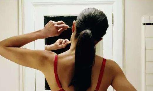 棉簽掏耳朵好還是不好？