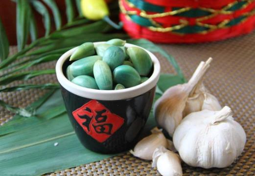 小孩小孩你別饞，過了臘八就是年 臘八節吃臘八粥