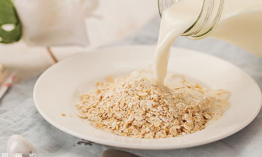 終于知道為什么都愛吃燕麥 原來燕麥好處這么多