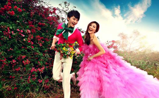 想要拍的婚紗照有感染力 看婚紗照情侶pose大全指南