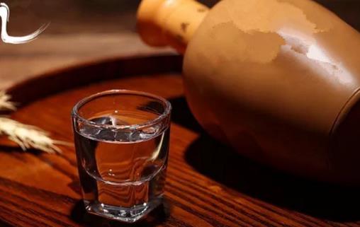 飲酒對身體真的沒有一點幫助 借酒消愁傷心淚流