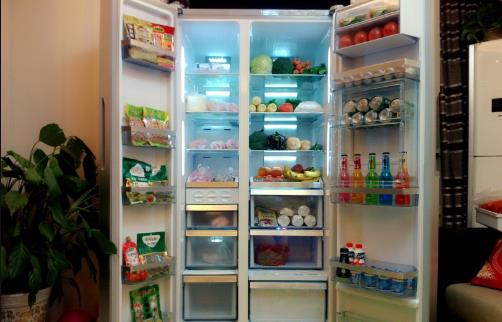 冰箱里有這2樣?xùn)|西，不僅比馬桶還臟，還易致癌 