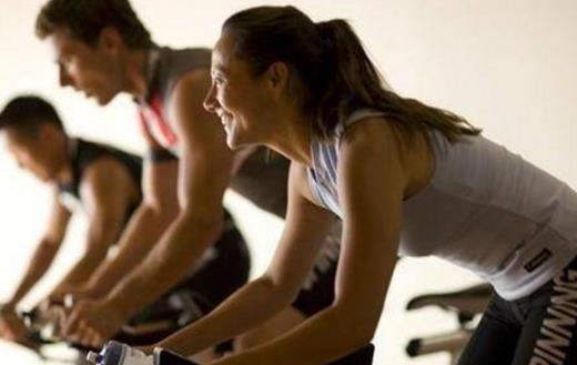 減肥的機(jī)理 有氧運(yùn)動是進(jìn)行科學(xué)減肥的最佳方式之一