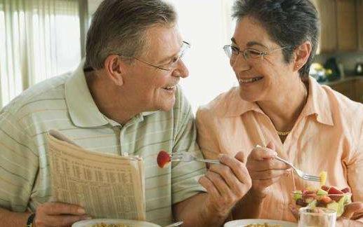 三類老人需看營養門診醫生 中老年人飲食最養生搭配