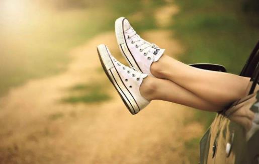 夏季養(yǎng)生 冷氣中工作人應(yīng)防空調(diào)腿