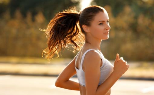 一些慢性疾病就是沒有養(yǎng)成良好的生活習(xí)慣導(dǎo)致的，其實慢