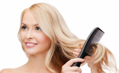 頭發沒吹干就睡覺危害大？如何護理頭發