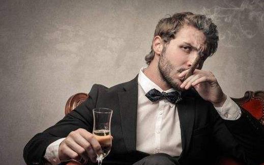 頭皮屑多造成困擾 能改善頭皮屑的食物 