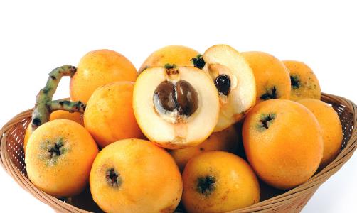 枇杷冰糖水的功效和作用 常吃可以預防四時感冒