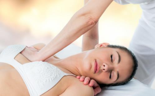 點(diǎn)點(diǎn)穴位 減肥豐胸兩不誤