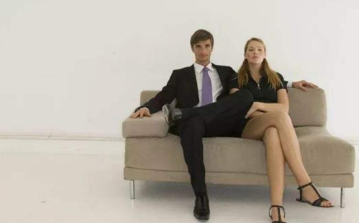 長期蹺二郎腿的危害 蹺二郎腿竟會升高血壓