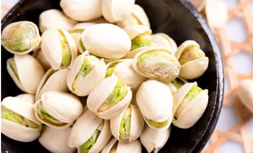 堅果雖好但要控量日常攝入量 堅果雖好睡前不要吃