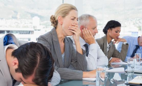 疲勞時(shí)別只會(huì)喝咖啡 日常多補(bǔ)充維生素D解乏效果好