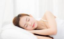 睡得好好的突然感覺一腳踩空 專家帶你揭秘這種癥狀的原因