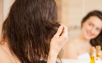 過度護理頭發反而促進脫發 想要擁有烏黑秀發就這樣做