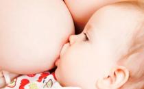 寶寶吃母乳身體發抖咋回事 母乳喂養時的注意事項