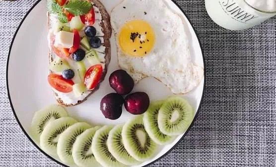 提高自己的免疫功能 科學(xué)飲食保持良好的心理狀態(tài)