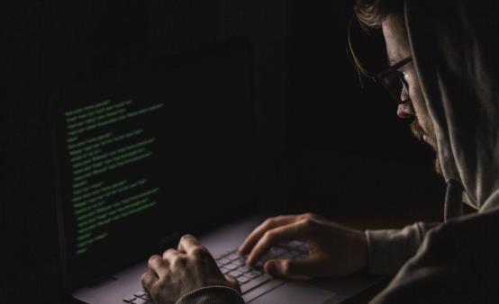 熬夜的8大危害性 女人晚睡比男人更容易長(zhǎng)胖