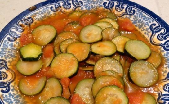 晚餐要吃點(diǎn)清淡的 6款低脂少油的家常素菜譜 