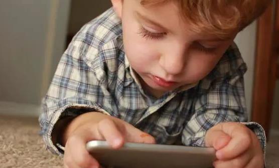 孩子得了近視不要急于配眼鏡 有效預防兒童近視學會用眼衛生