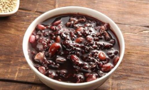 黑米粥有哪些功效與作用？黑米粥養胃嗎？怎么做養腎