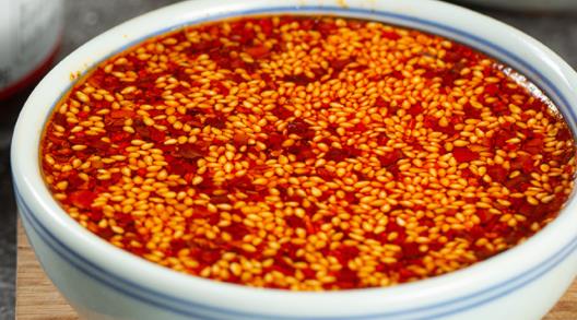 辣椒油過期了還能吃嗎 辣椒油變質什么樣子